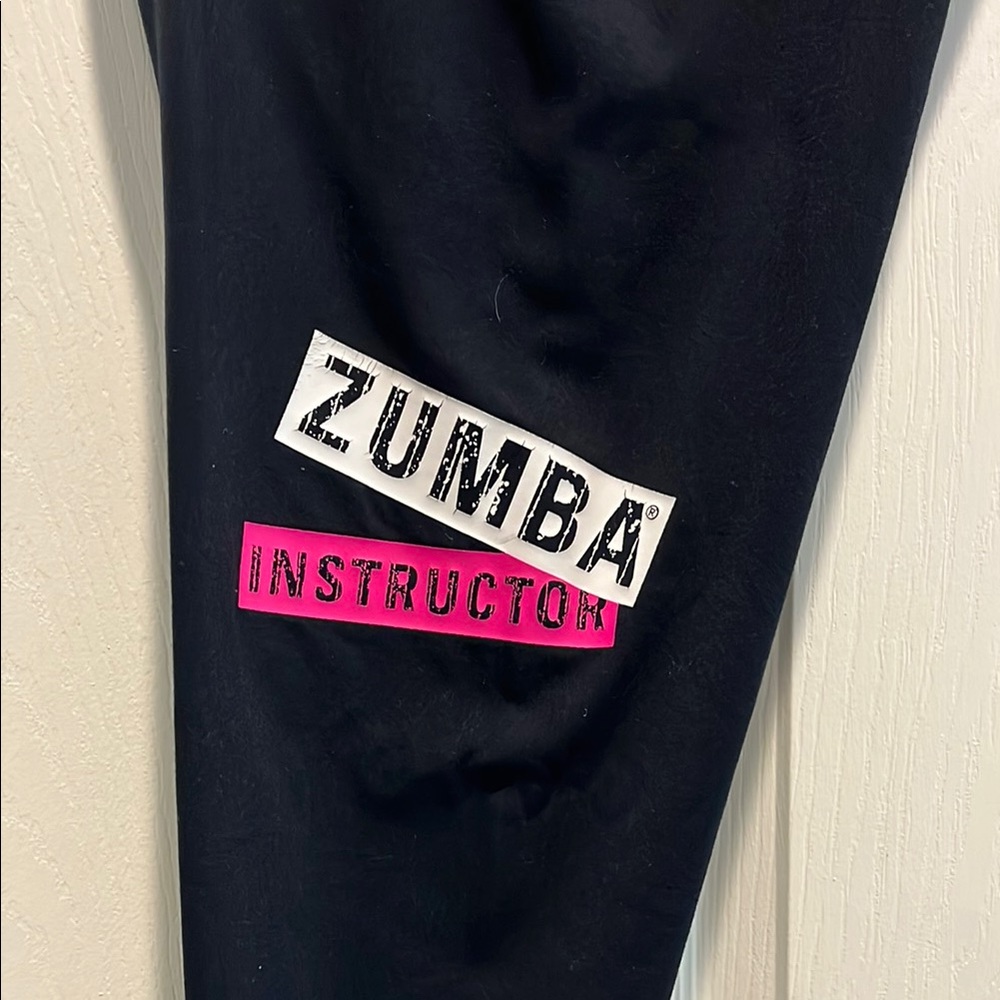 Zumba Black and Pink Leggings - Picture 5 of 6
